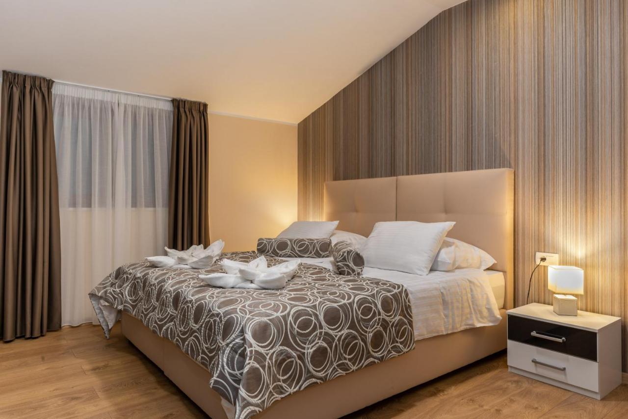 Hotel Tomazici Santalezi ภายนอก รูปภาพ