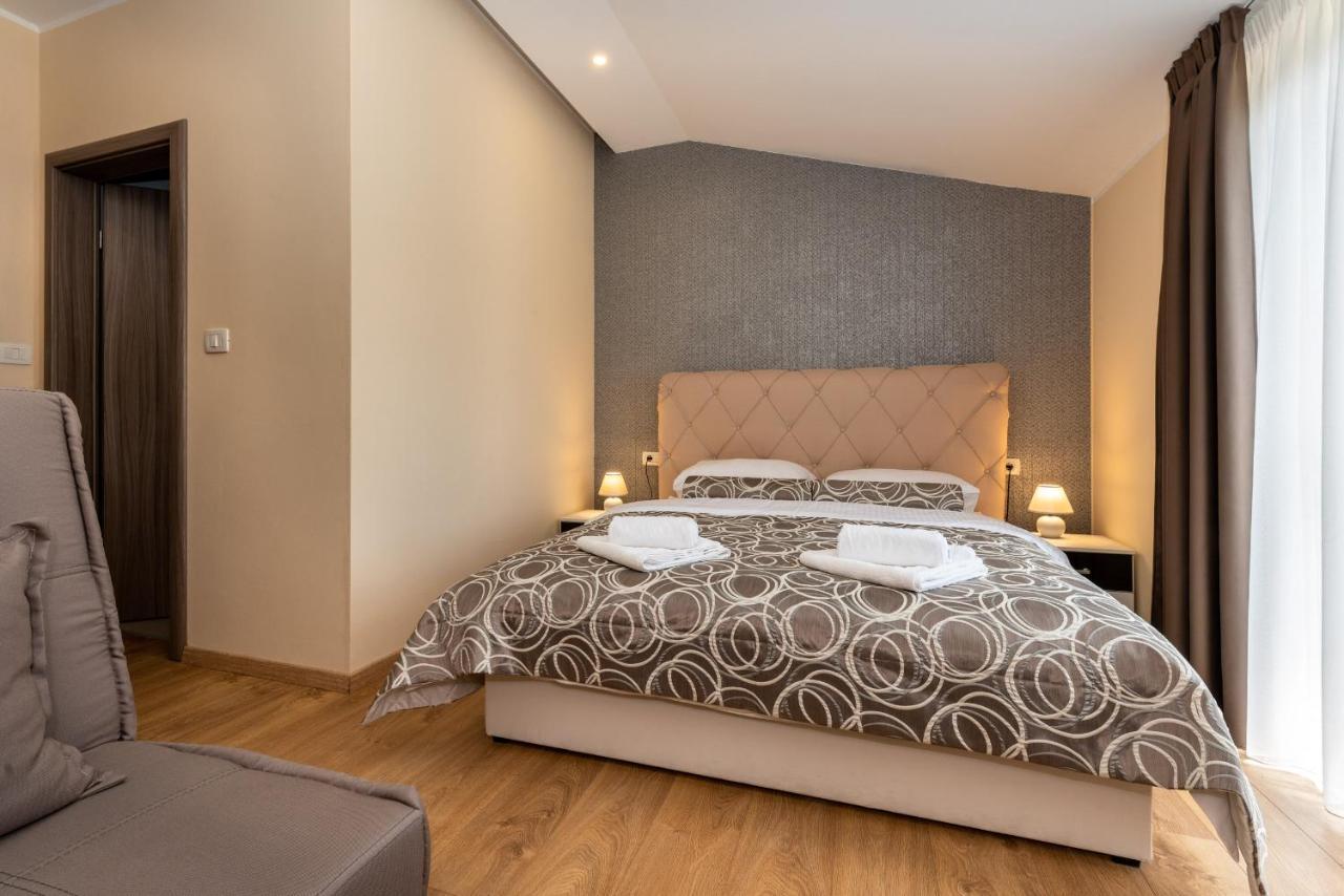 Hotel Tomazici Santalezi ภายนอก รูปภาพ